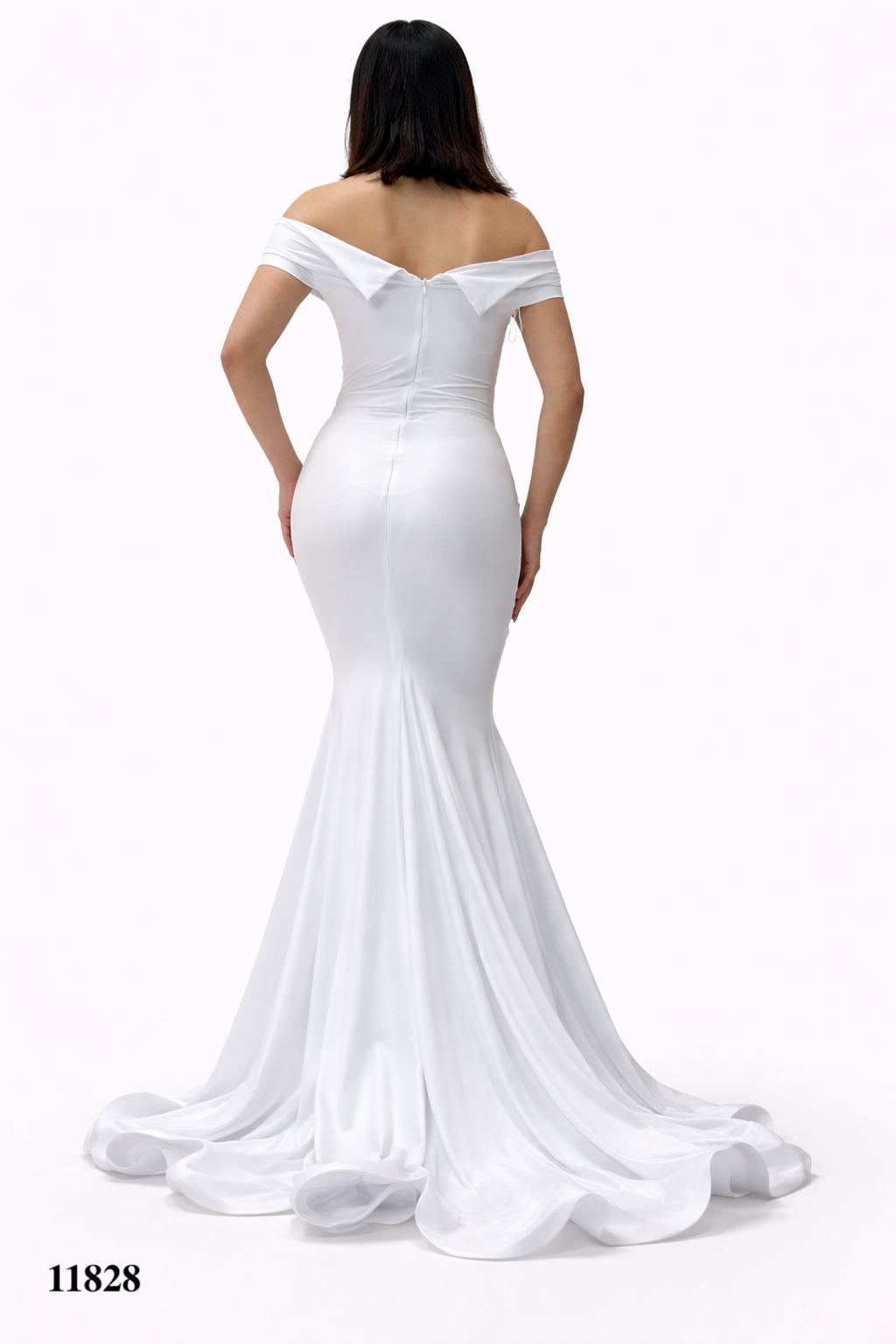 Off-The-Shoulder Fitted Mermaid Style Dress