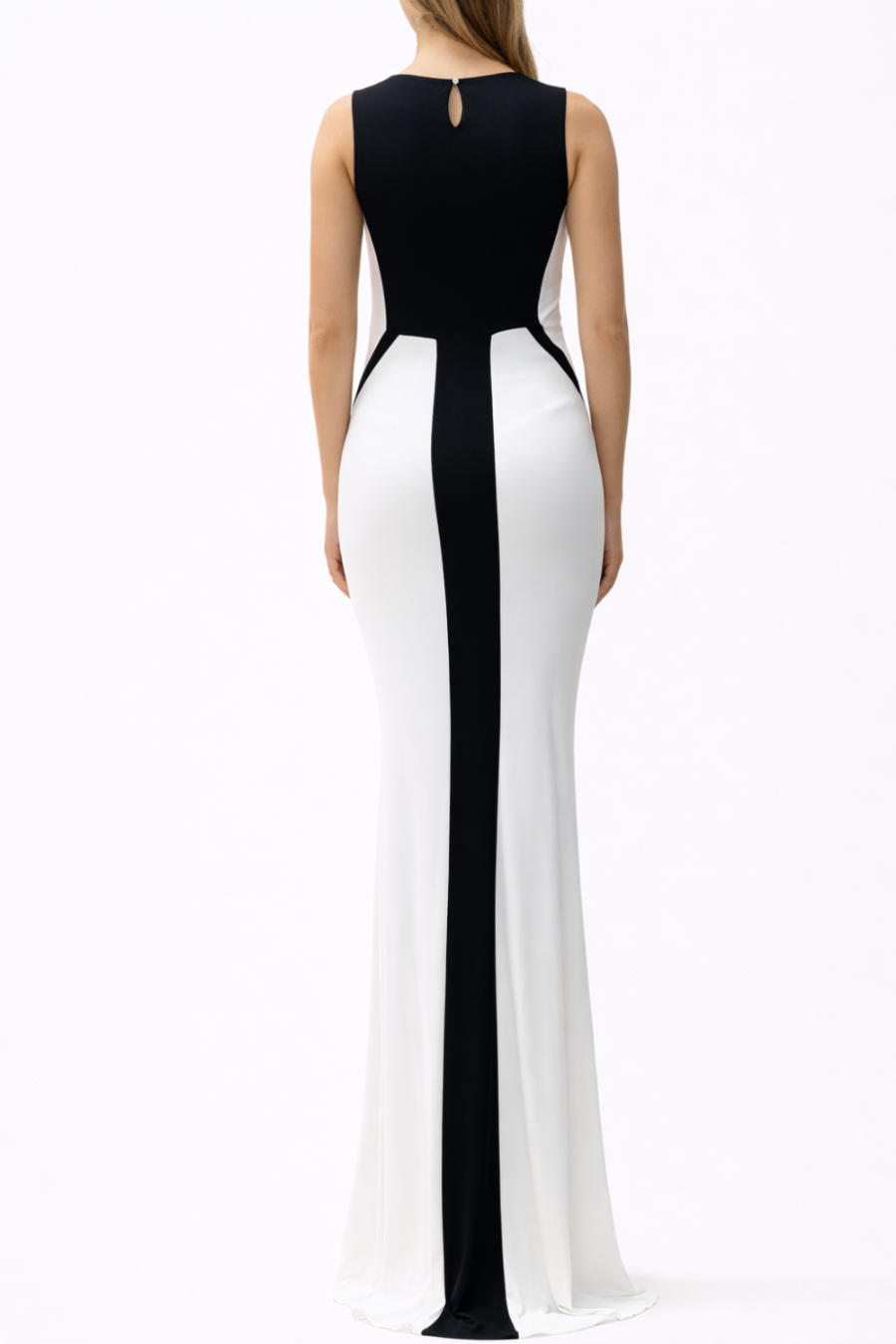 Sleeveless Gown With Geometric Details On The Sides And Back